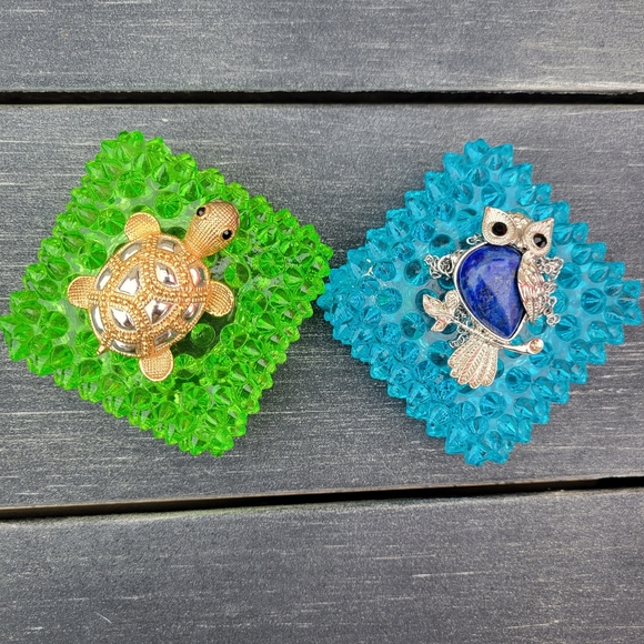 Turtle Brooch & Owl Pendant ~ Silver & Gold Tones ~ Blue Stone ~ Nice! - Picture 2 of 15